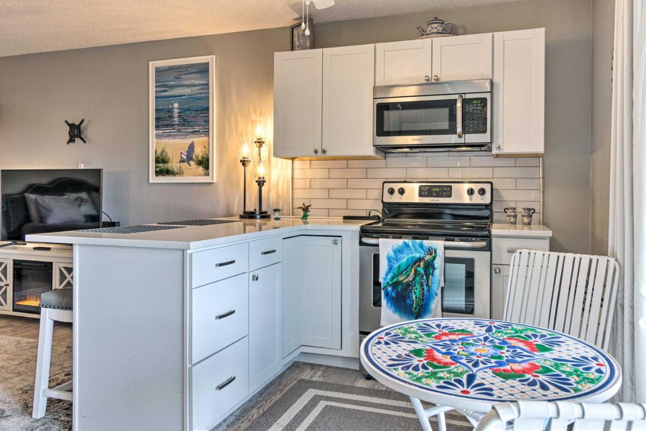 Modern Studio With Balcony About 1 Mi To Lake Lure! Exterior photo